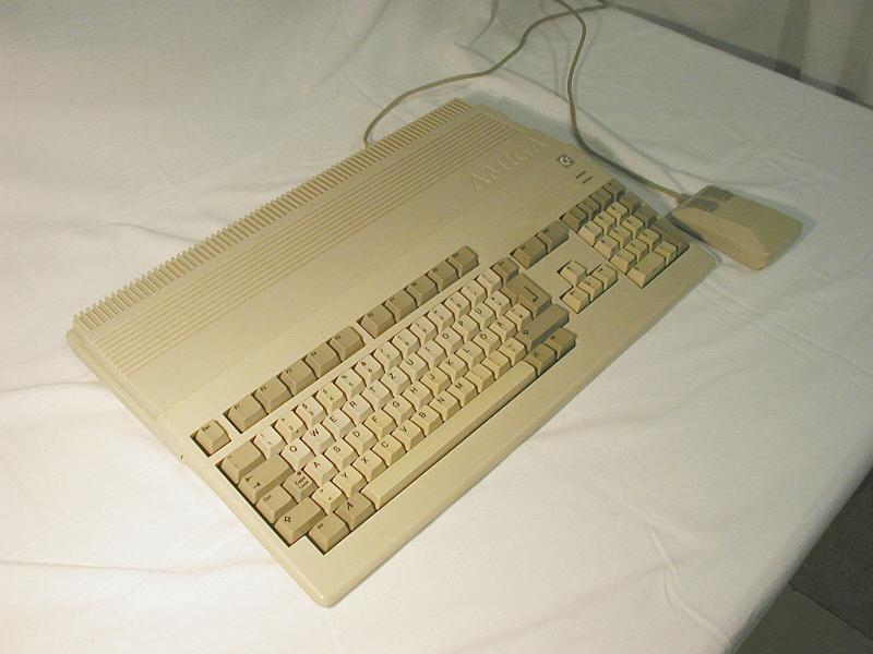 Amiga 500 (2).jpg